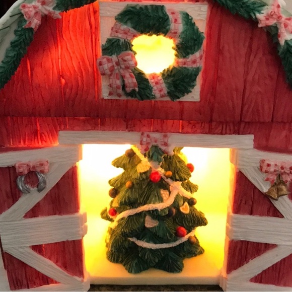 Mary Moo Moo Barn Nightlight